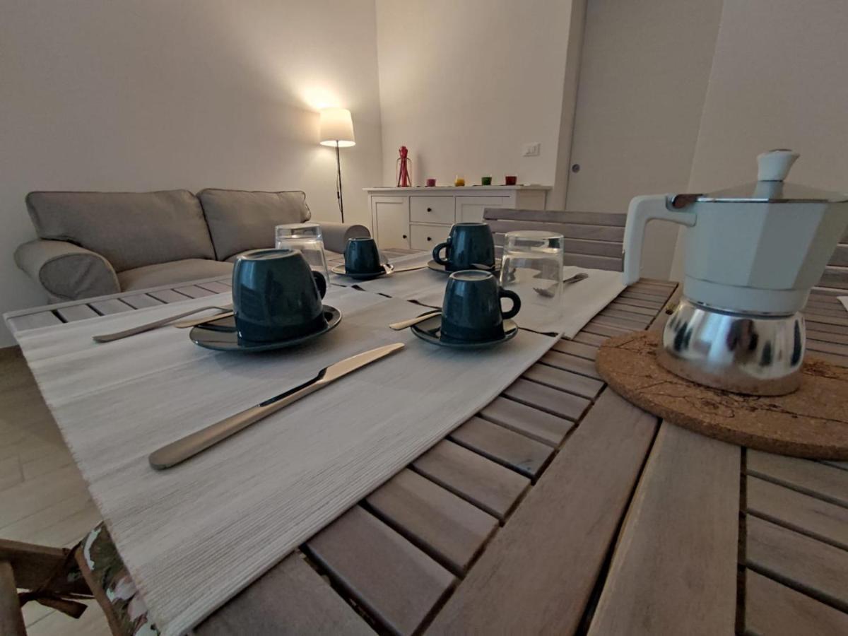 Grigio Perla Panigale, Villetta Con Giardino E Parcheggio Privato Fino A Tre Posti Auto - Un Oasi Di Tranqullita Bologna Luaran gambar